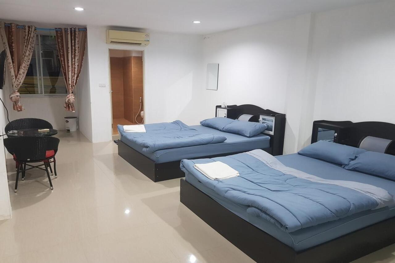 Royal Inn Kitchen And Bar Pattaya Luaran gambar